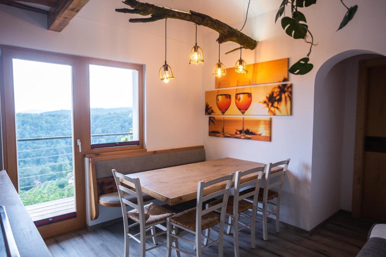 Vineyard cottage Sonce Sentvid Pri Sticni Esterno foto